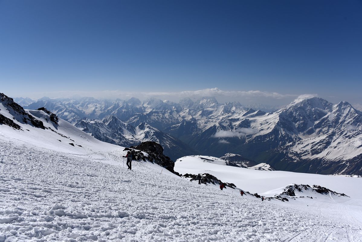 05B Mounts Ullukara, Kavkaza, Chatyntau, Ushba, Donguz-Orun On Climb To Pastukhov Rocks On The Mount Elbrus Climb
